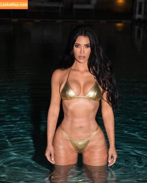 Kim Kardashian photo #1882