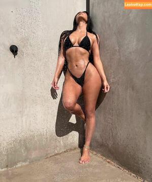 Kim Kardashian photo #1896