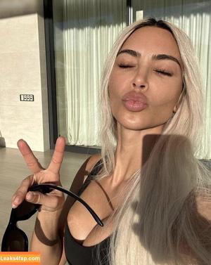 Kim Kardashian photo #1900