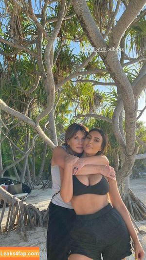 Kim Kardashian photo #1971