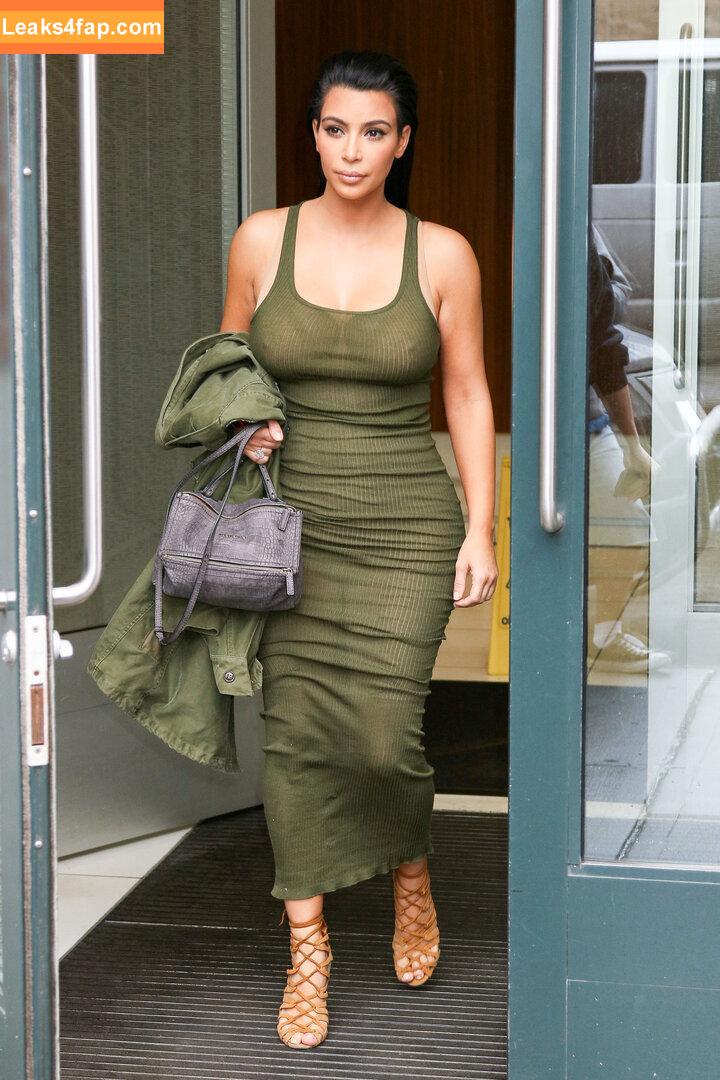 Kim Kardashian / https: / kimkadarshian / kimkardashian leaked photo photo #2018