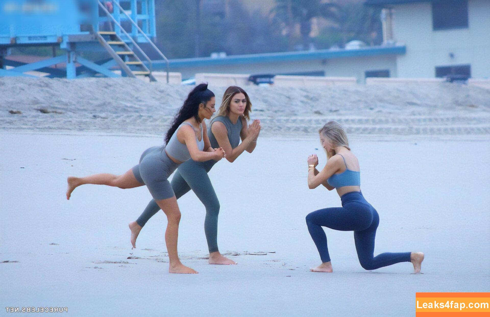 Kim Kardashian / https: / kimkadarshian / kimkardashian leaked photo photo #2114