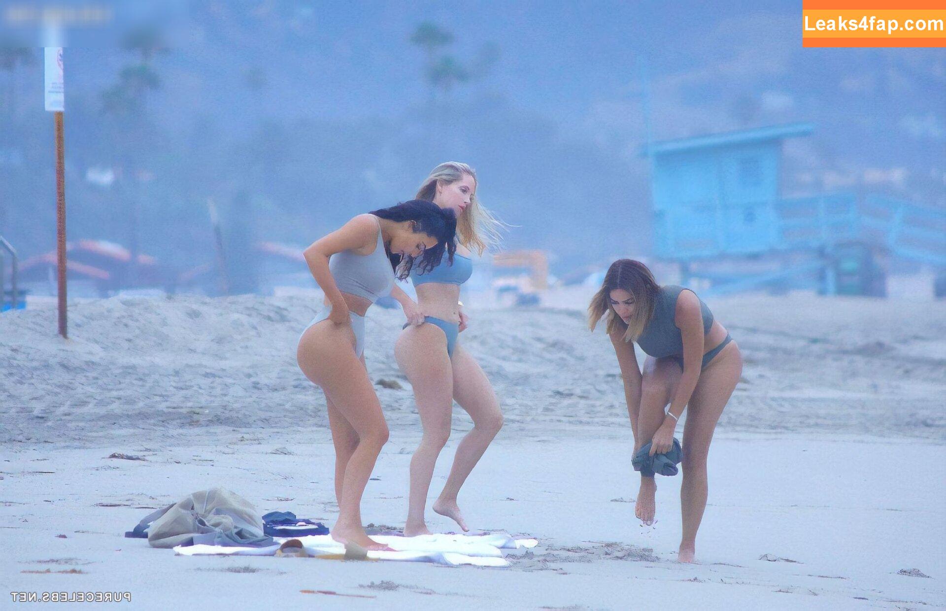 Kim Kardashian / https: / kimkadarshian / kimkardashian leaked photo photo #2119