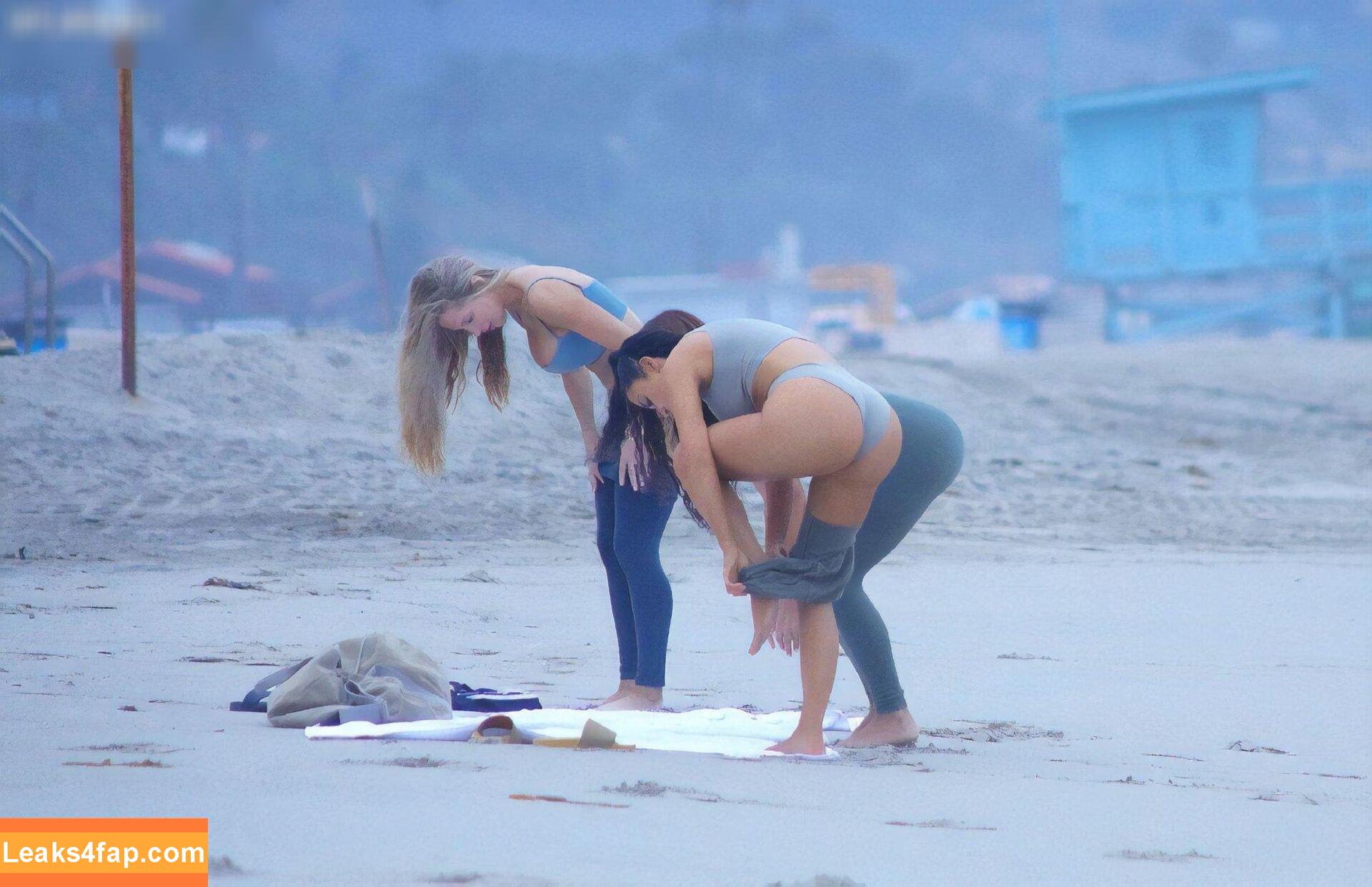 Kim Kardashian / https: / kimkadarshian / kimkardashian leaked photo photo #2123