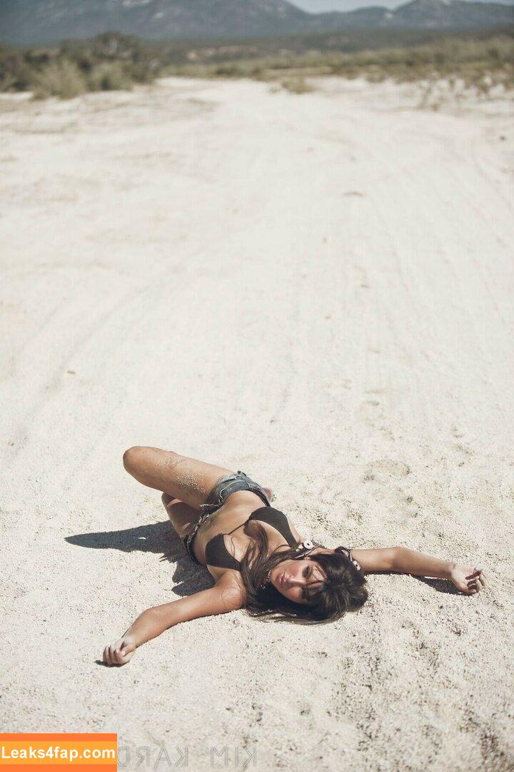 Kim Kardashian / https: / kimkadarshian / kimkardashian leaked photo photo #2179