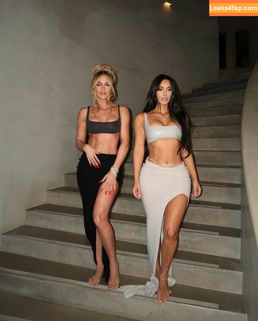 Kim Kardashian / https: / kimkadarshian / kimkardashian leaked photo photo #2521