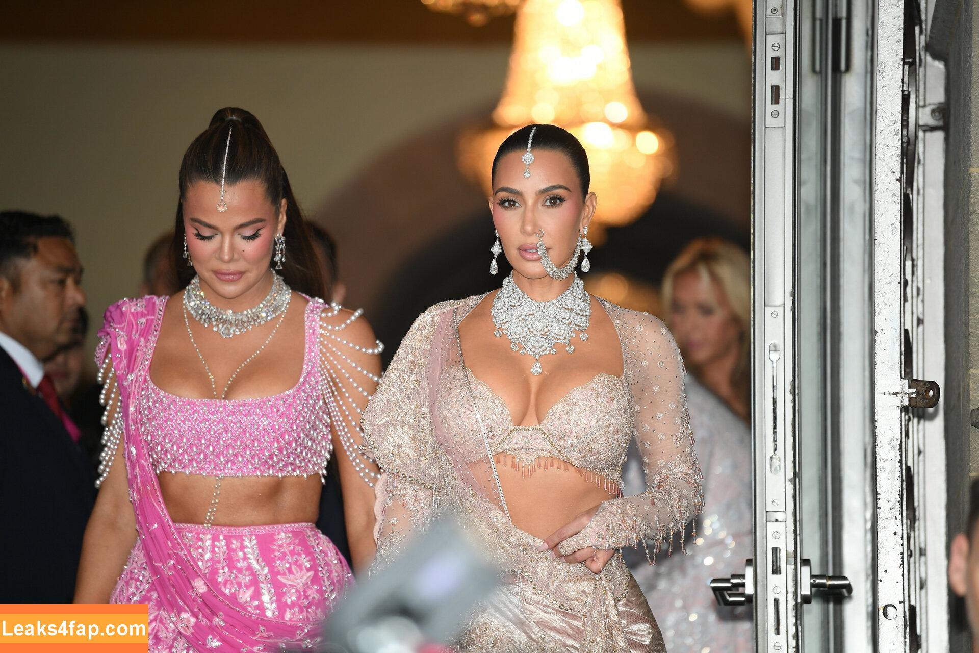 Kim Kardashian / https: / kimkadarshian / kimkardashian leaked photo photo #2761