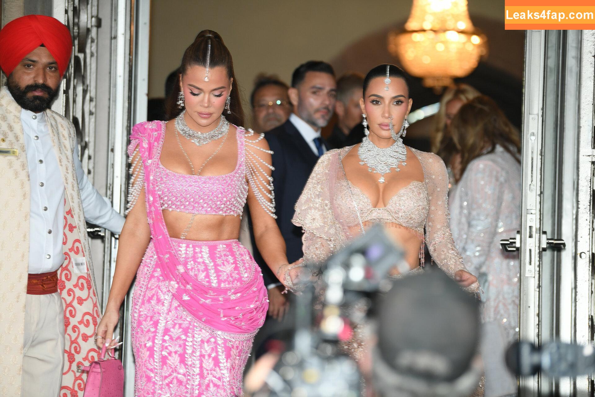 Kim Kardashian / https: / kimkadarshian / kimkardashian leaked photo photo #2767