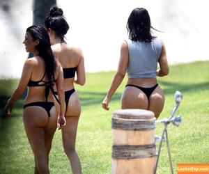 Kim Kardashian photo #2082