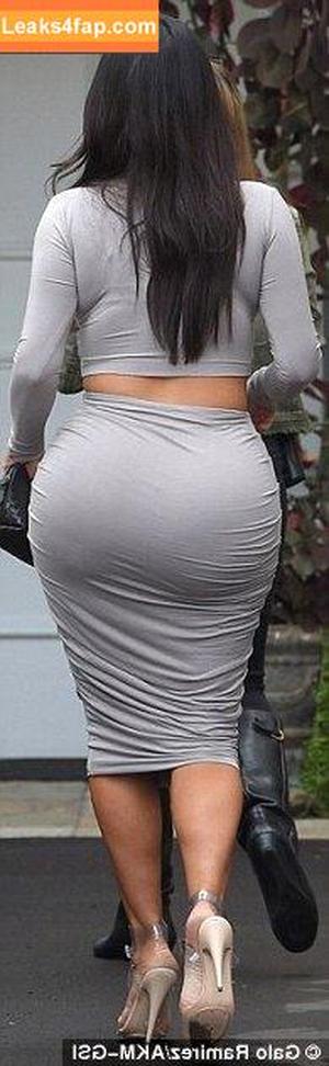 Kim Kardashian photo #2098