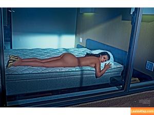 Kim Kardashian photo #2200