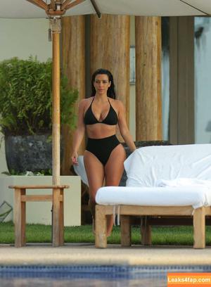 Kim Kardashian photo #2278