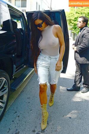 Kim Kardashian photo #2312