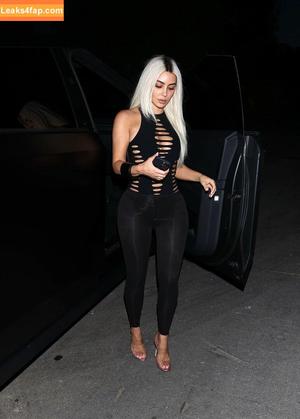 Kim Kardashian photo #2430