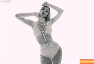 Kim Kardashian photo #2452