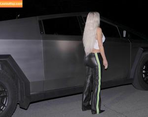 Kim Kardashian photo #2466