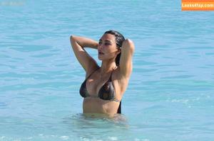 Kim Kardashian photo #2540