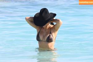 Kim Kardashian photo #2542