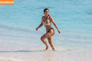 Kim Kardashian photo #2565