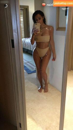 Kim Kardashian photo #2586
