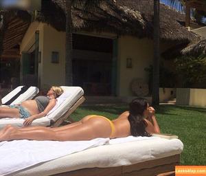 Kim Kardashian photo #2590