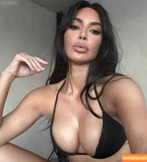 Kim Kardashian photo #2620