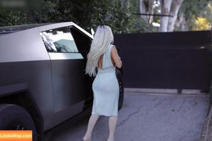 Kim Kardashian photo #2635