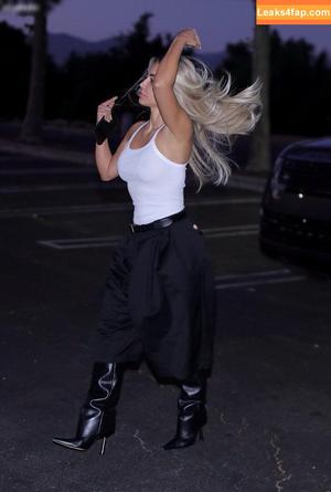 Kim Kardashian photo #2680