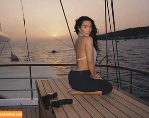 Kim Kardashian photo #2725