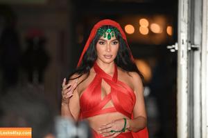 Kim Kardashian photo #2748