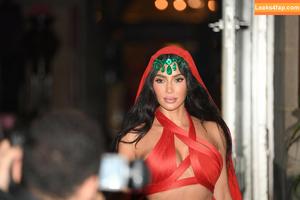 Kim Kardashian photo #2749