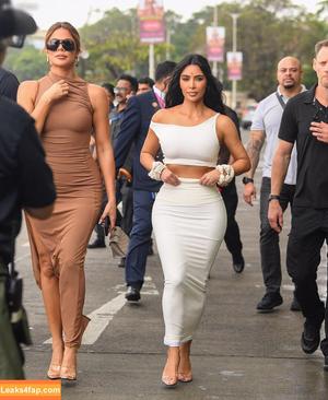 Kim Kardashian photo #2781