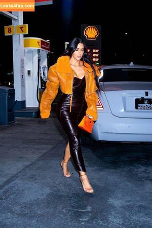 Kim Kardashian photo #2803