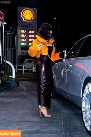 Kim Kardashian photo #2805