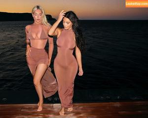 Kim Kardashian photo #2808