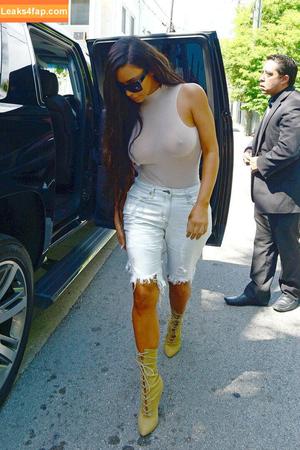 Kim Kardashian photo #2892