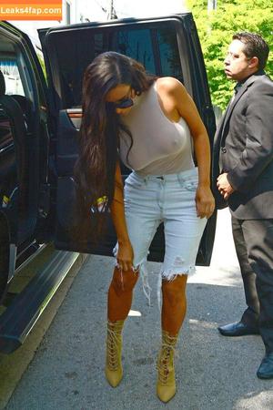 Kim Kardashian photo #2894