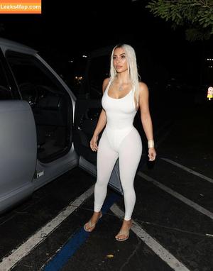 Kim Kardashian photo #2965