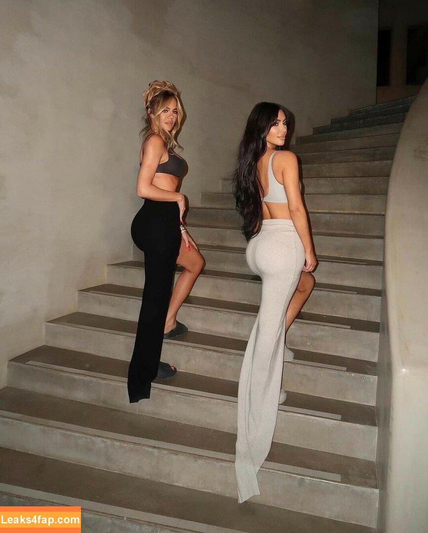 Kim Kardashian / https: / kimkadarshian / kimkardashian leaked photo photo #3103