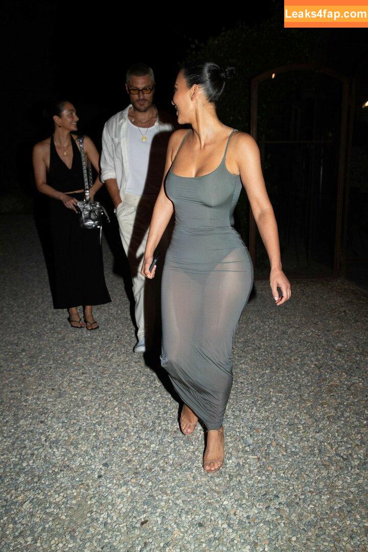 Kim Kardashian / https: / kimkadarshian / kimkardashian leaked photo photo #3152
