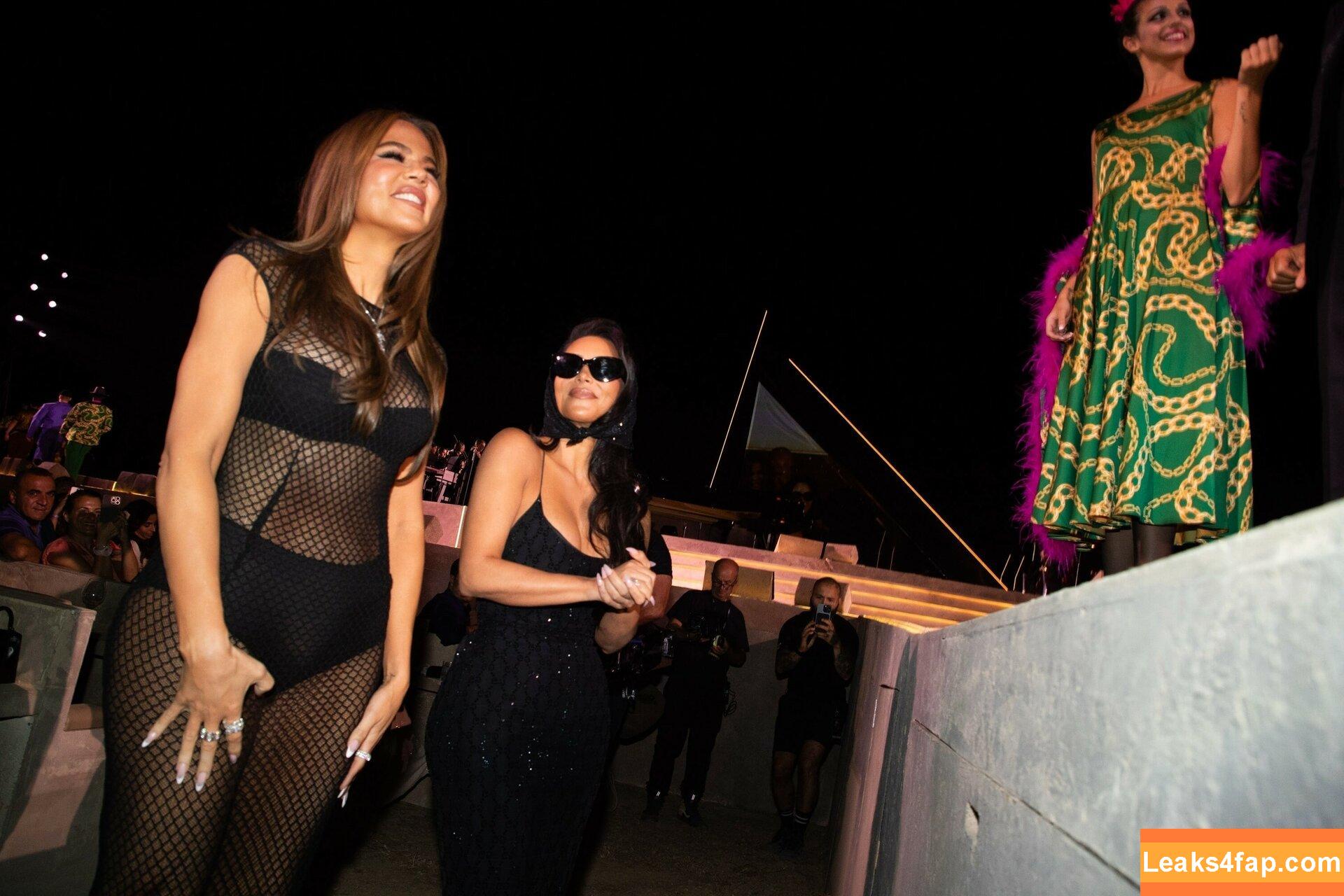 Kim Kardashian / https: / kimkadarshian / kimkardashian leaked photo photo #3193