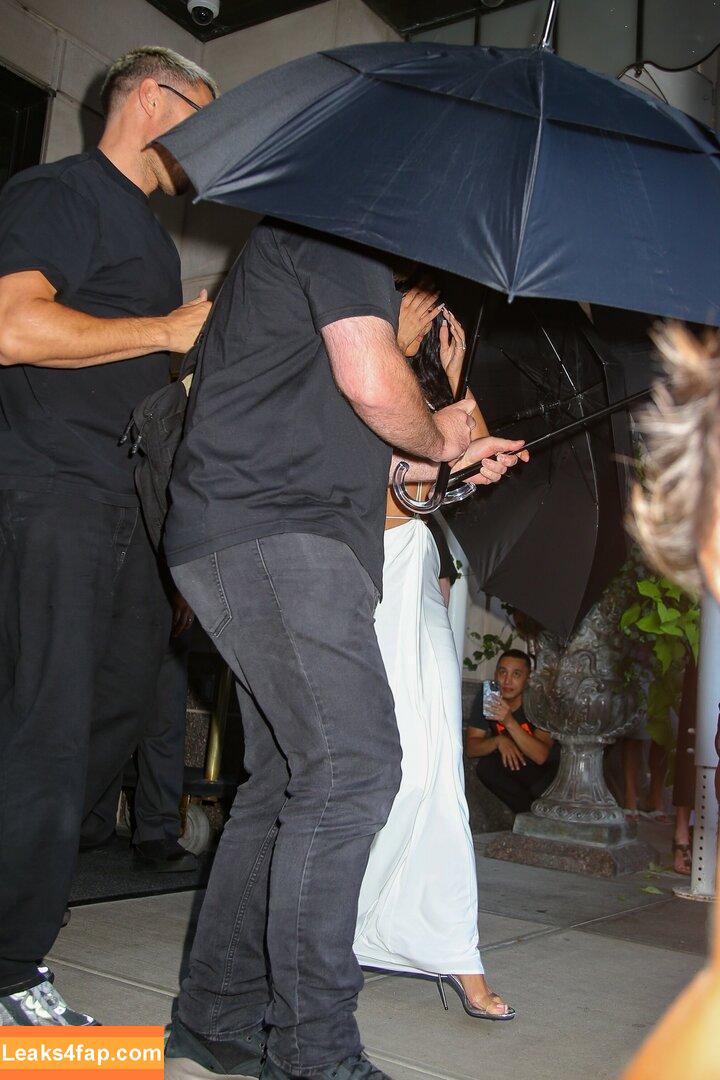 Kim Kardashian / https: / kimkadarshian / kimkardashian leaked photo photo #3257