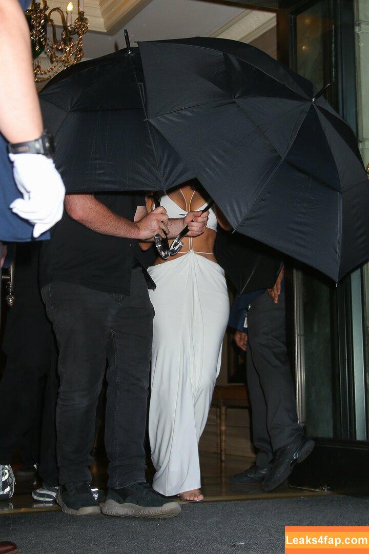 Kim Kardashian / https: / kimkadarshian / kimkardashian leaked photo photo #3285