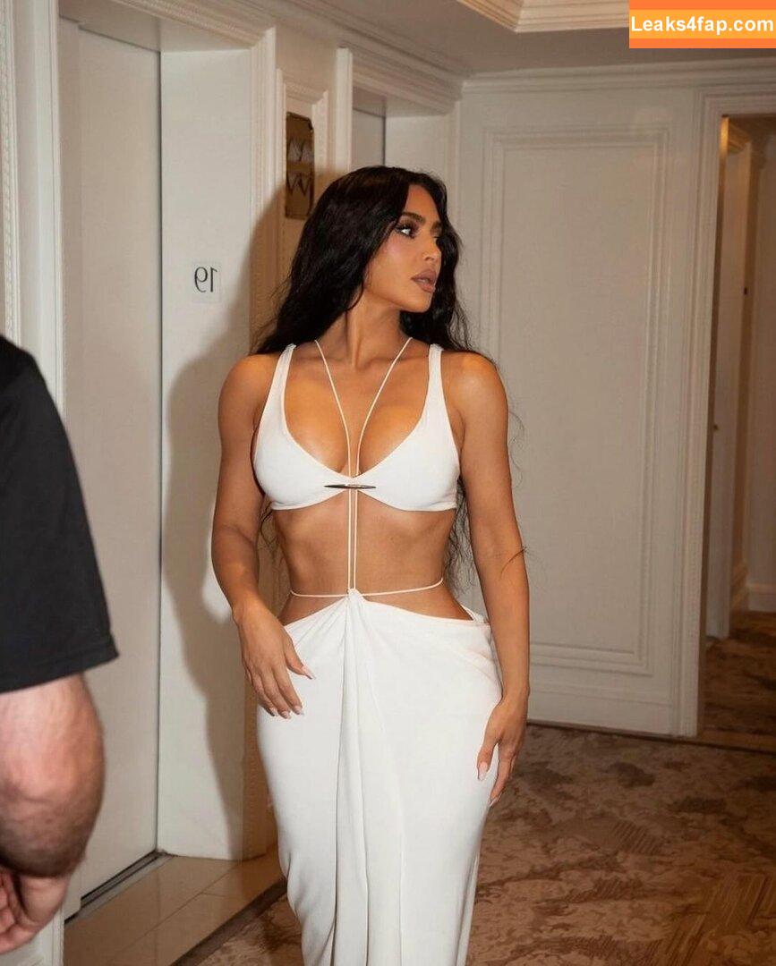 Kim Kardashian / KimKardashian / kimkadarshian leaked photo photo #3312