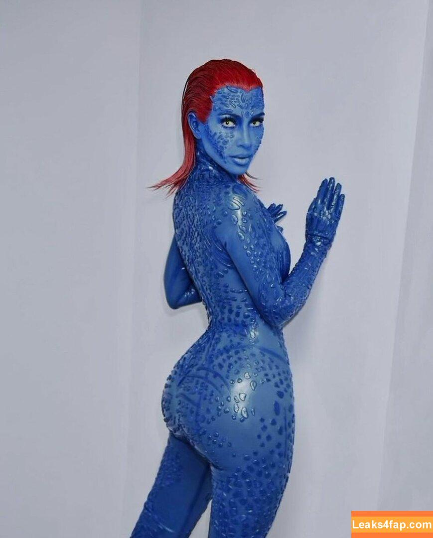 Kim Kardashian / https: / kimkadarshian / kimkardashian leaked photo photo #3453