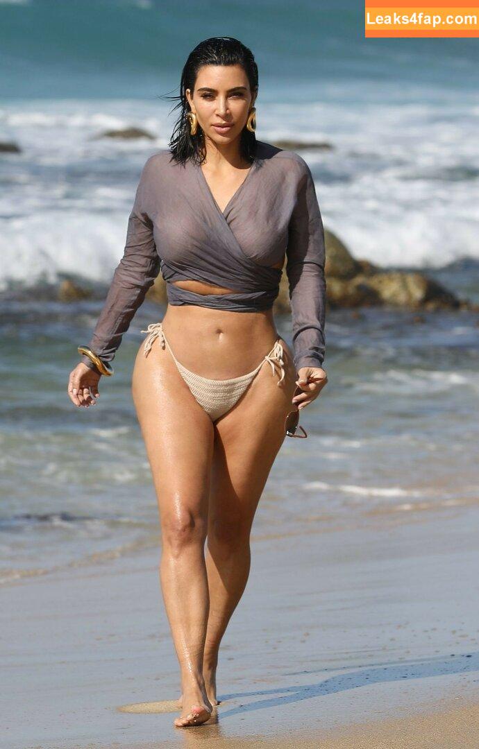 Kim Kardashian / https: / kimkadarshian / kimkardashian leaked photo photo #3478