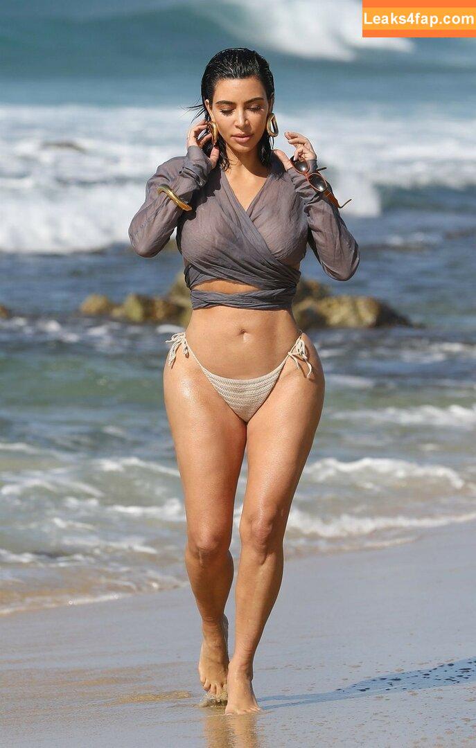 Kim Kardashian / https: / kimkadarshian / kimkardashian leaked photo photo #3479