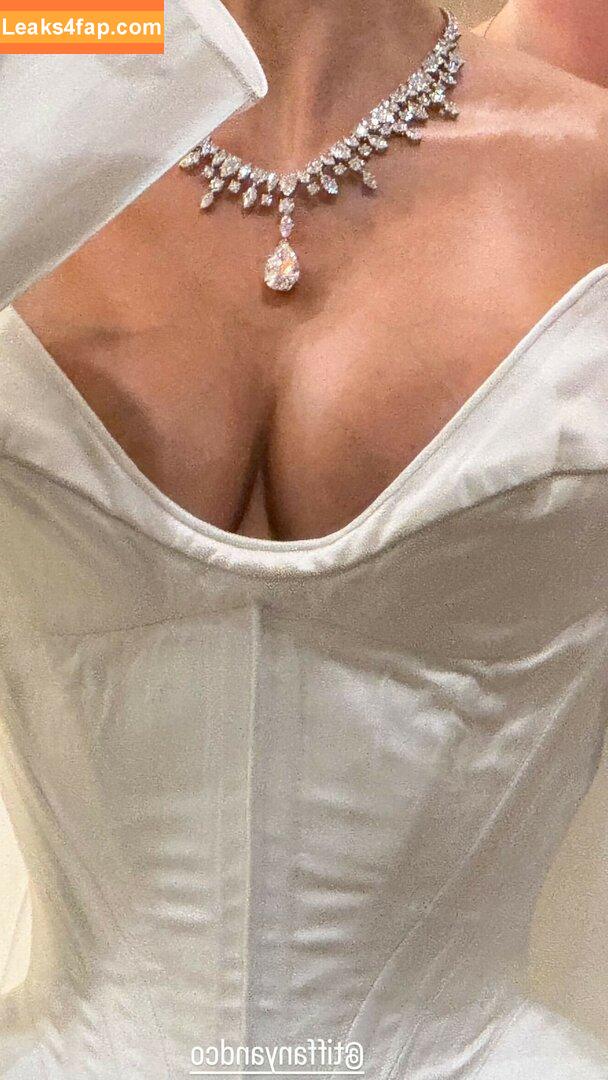 Kim Kardashian / https: / kimkadarshian / kimkardashian leaked photo photo #3544