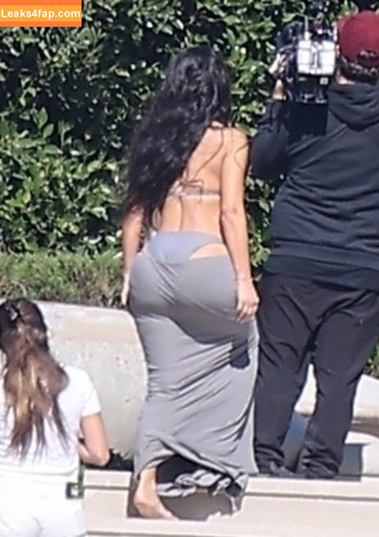 Kim Kardashian / https: / kimkadarshian / kimkardashian leaked photo photo #3586