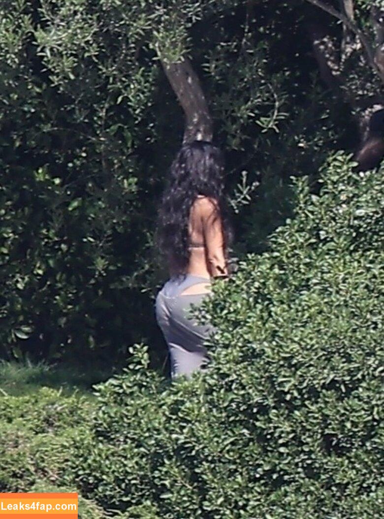Kim Kardashian / https: / kimkadarshian / kimkardashian leaked photo photo #3587
